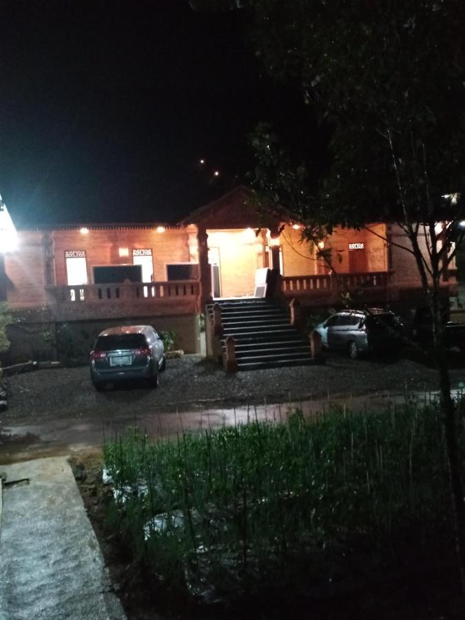 Villa Pringgitan Tawangmangu Εξωτερικό φωτογραφία
